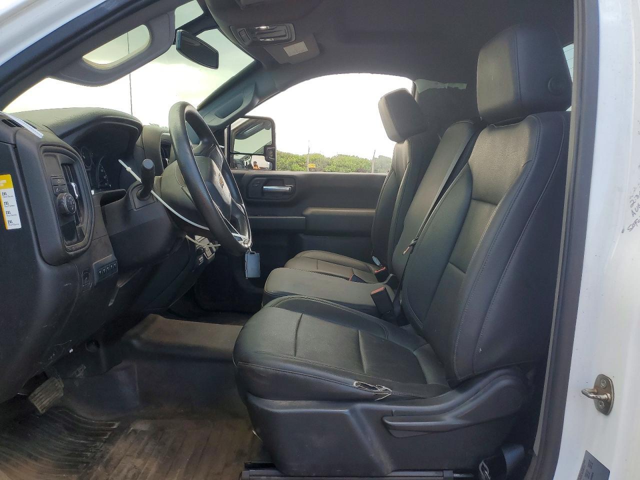 2022 Chevrolet Silverado C2500 Heavy Duty - Фото 7