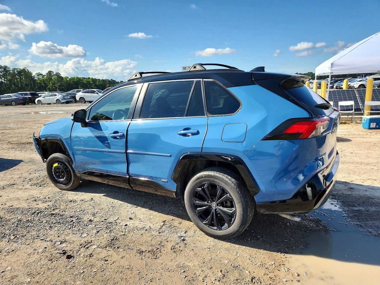 2022 Toyota Rav4 Xse - Image 2