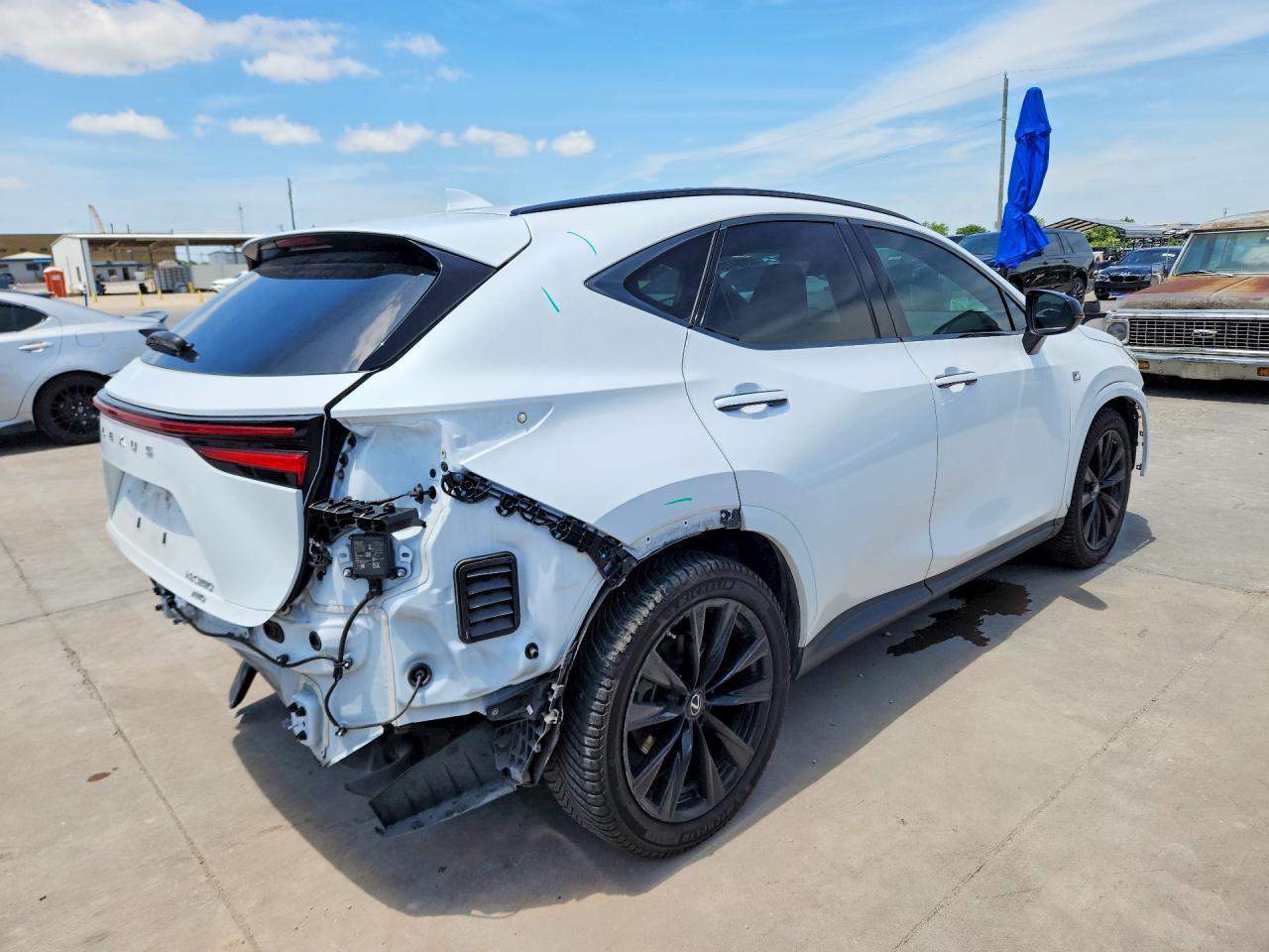 2022 Lexus Nx 350 - Фото 3