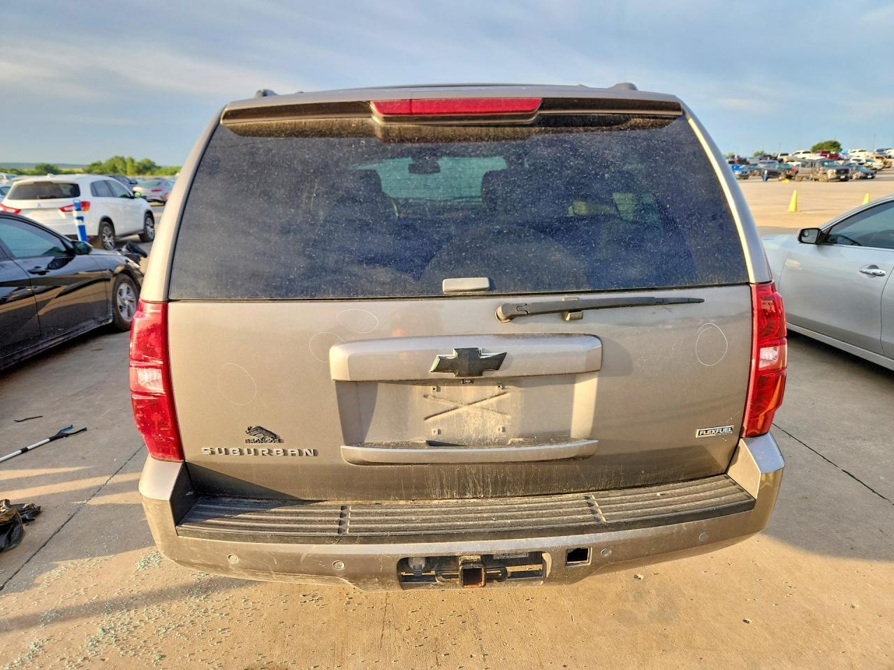 2009 Chevrolet Suburban C1500 Lt - Image 6
