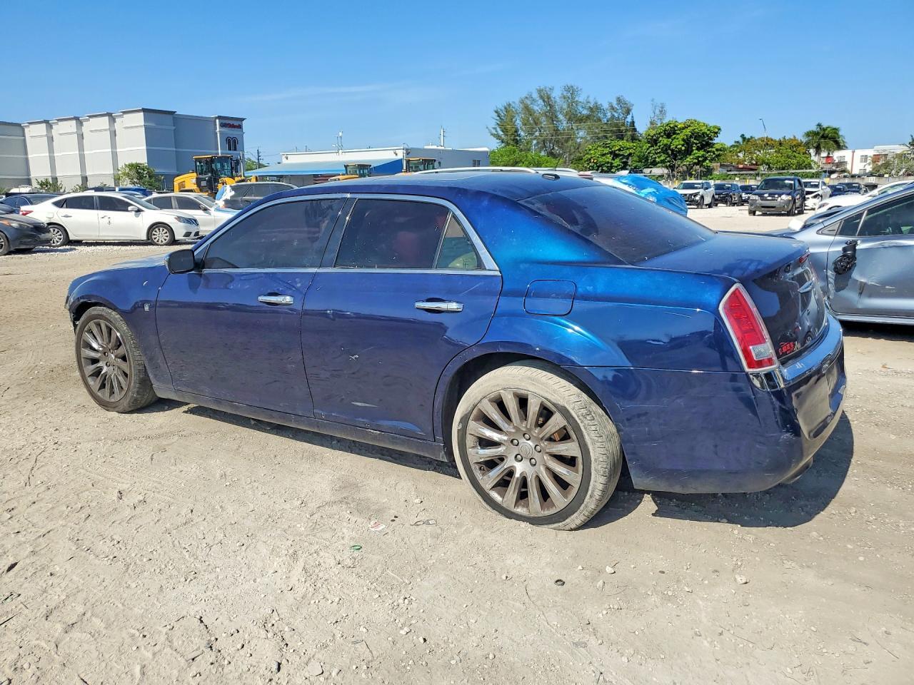 2013 Chrysler 300 - Image 2