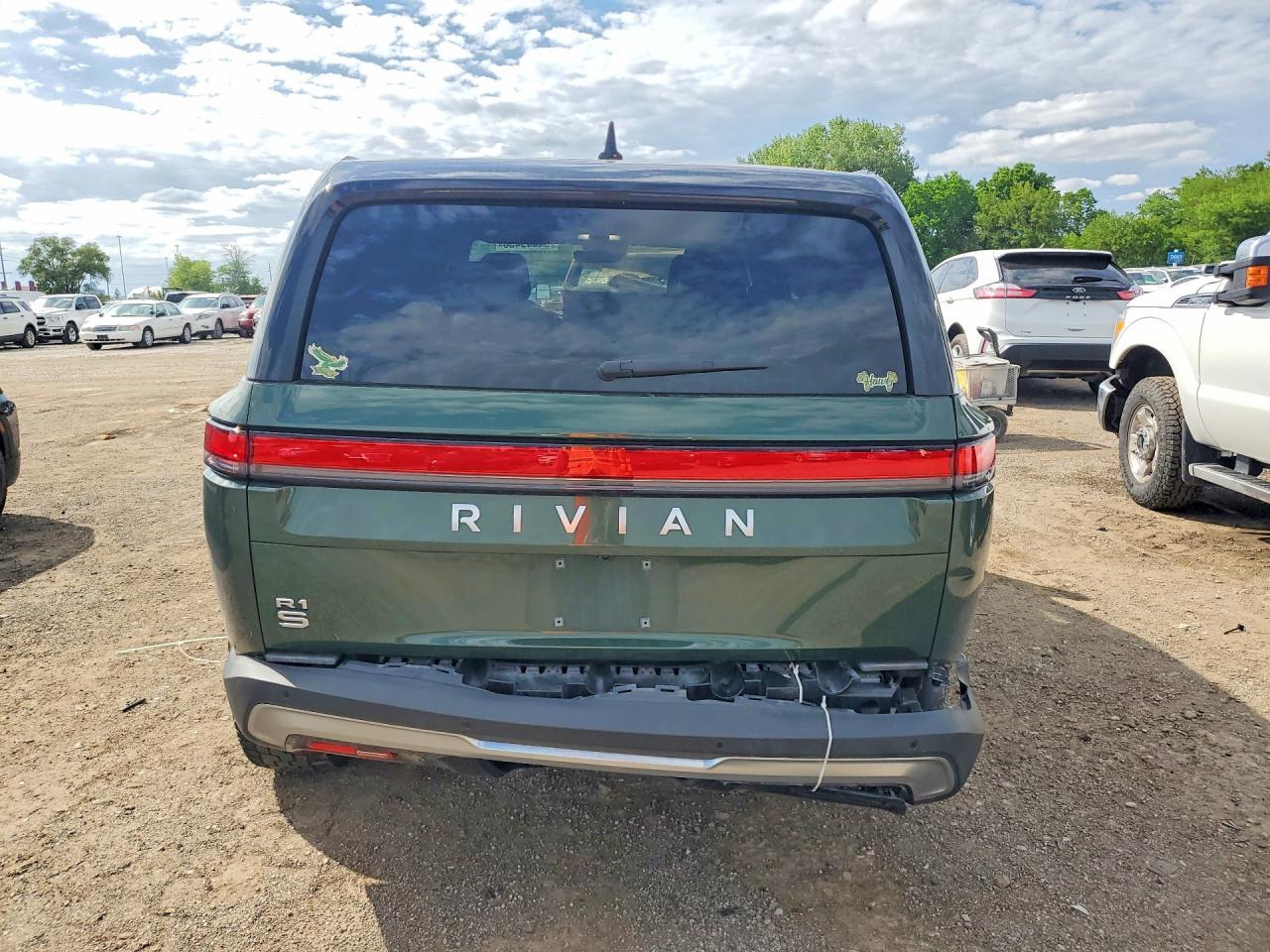 2024 Rivian R1S Adventure - Image 6