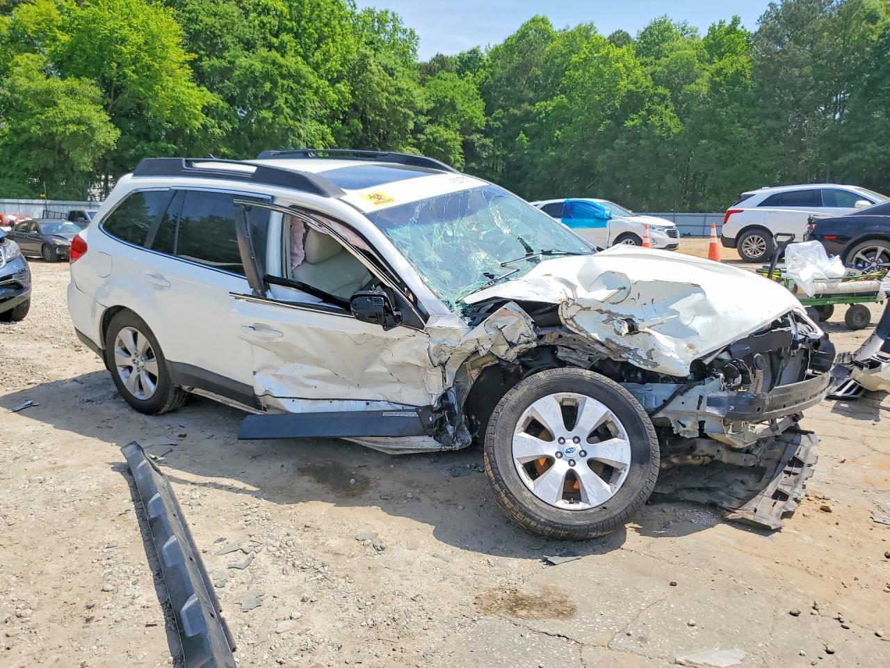 2012 Subaru Outback 2.5I Limited - Image 4