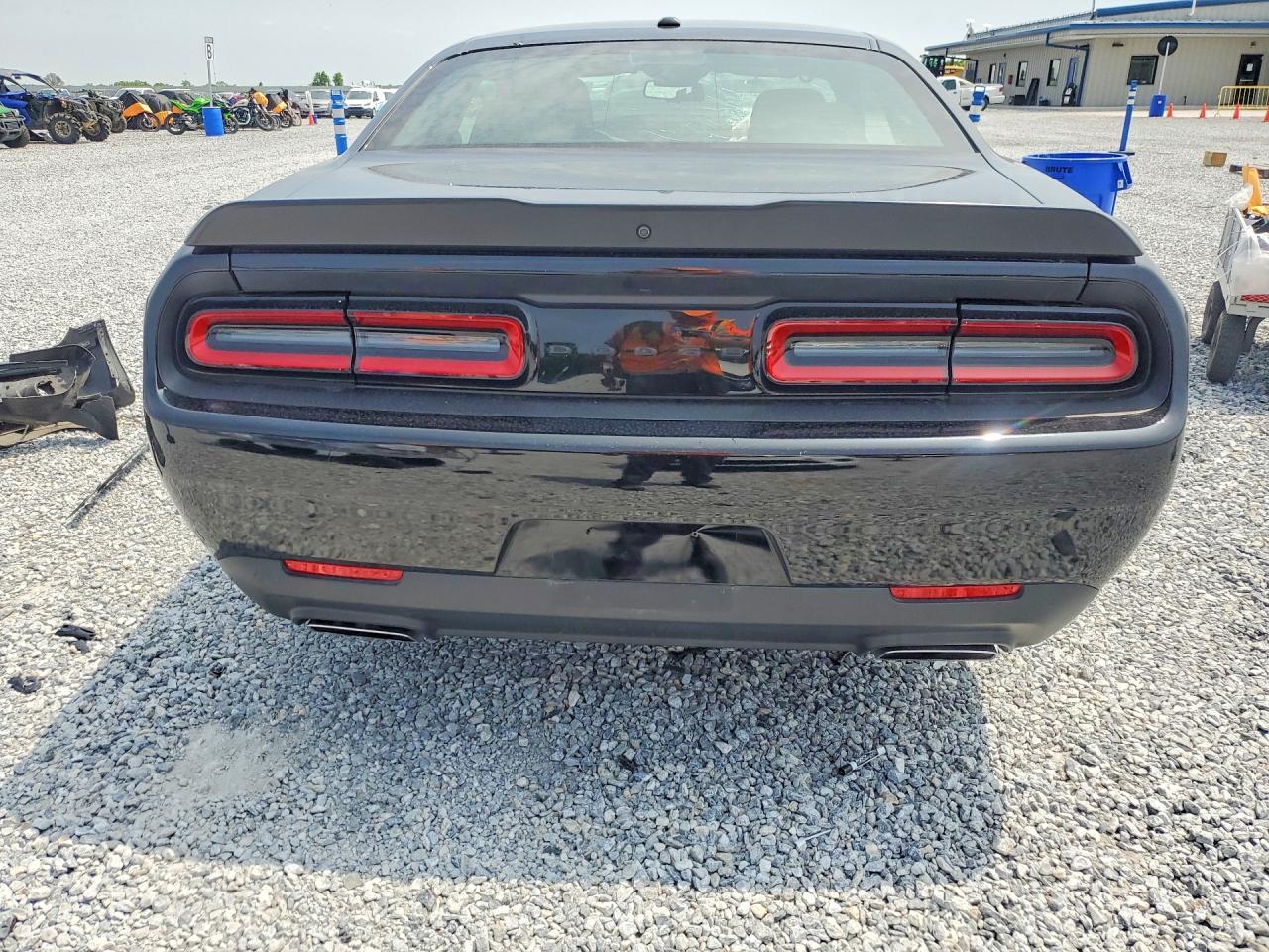 2022 Dodge Challenger R - Фото 6