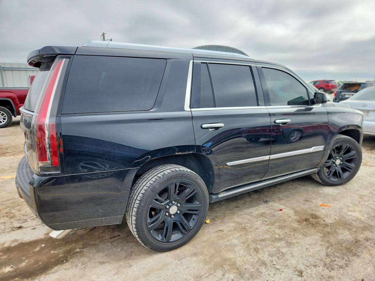 2015 Cadillac Escalade Premium - Фото 3