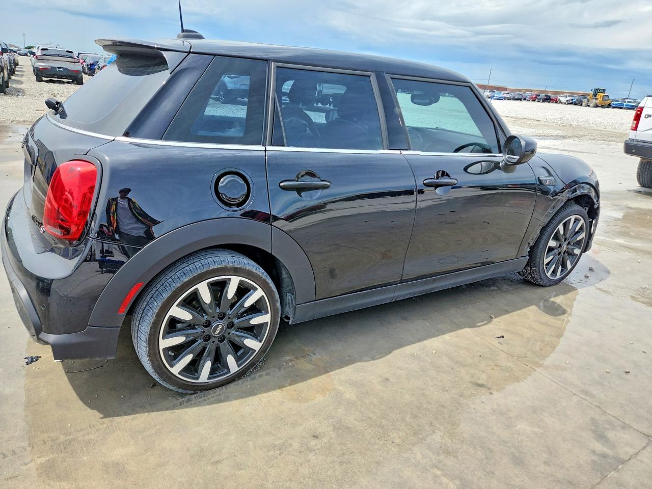 2024 Mini Cooper S - Image 3
