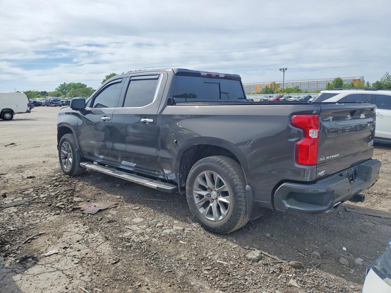 2021 Chevrolet Silverado K1500 High Country - Image 2
