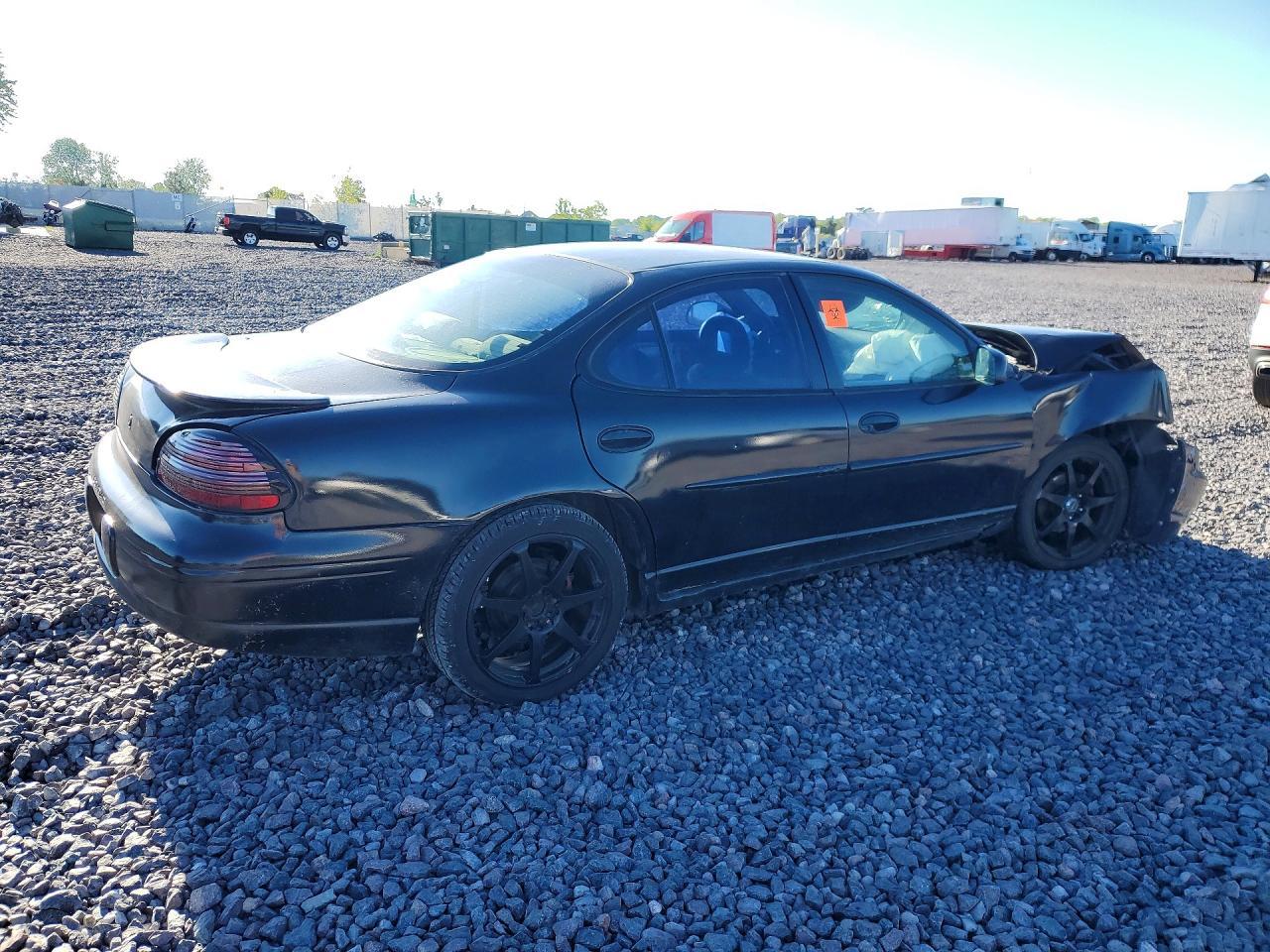 2002 Pontiac Grand Prix Se - Фото 3