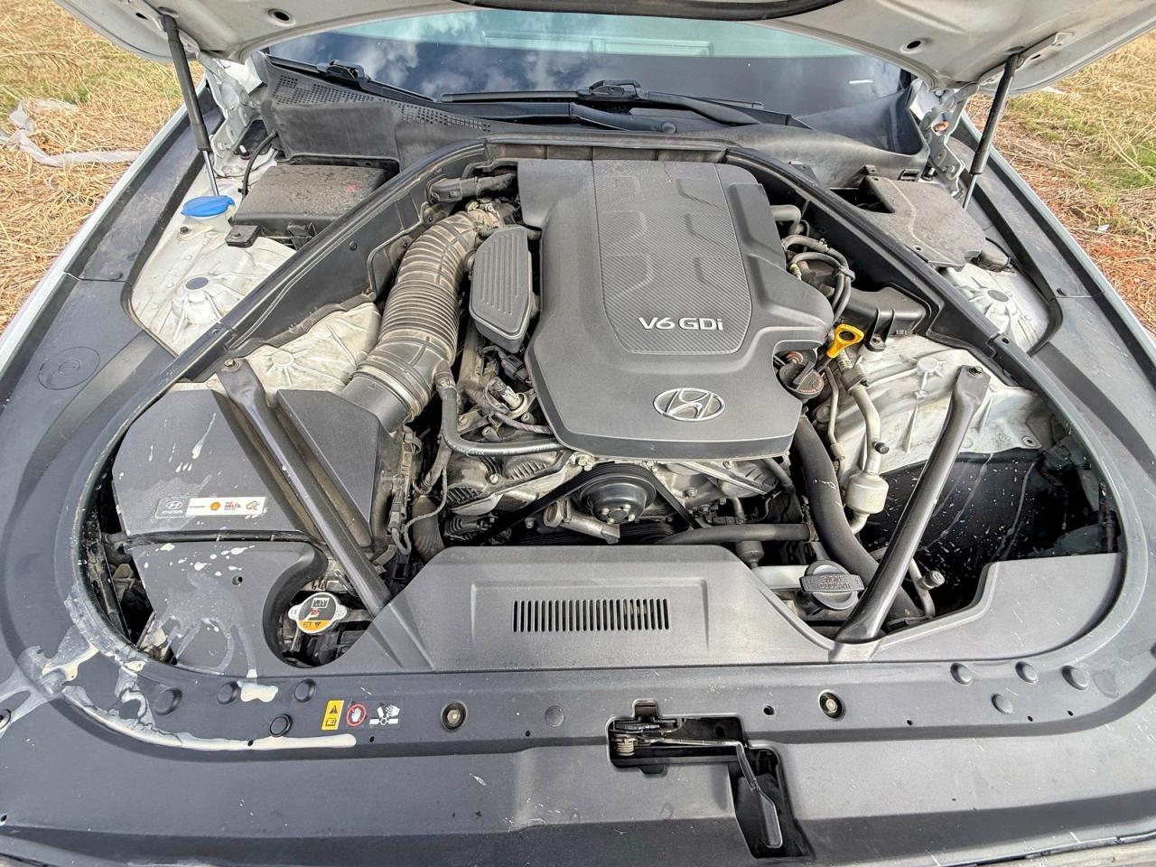 2015 Hyundai Genesis 3.8L - Image 7