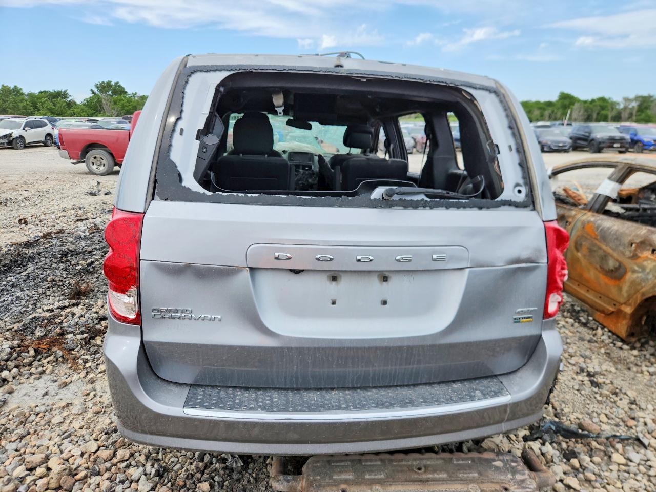 2019 Dodge Grand Caravan Gt - Image 6