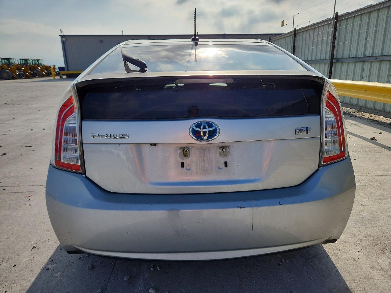2012 Toyota Prius Hyb - Image 6