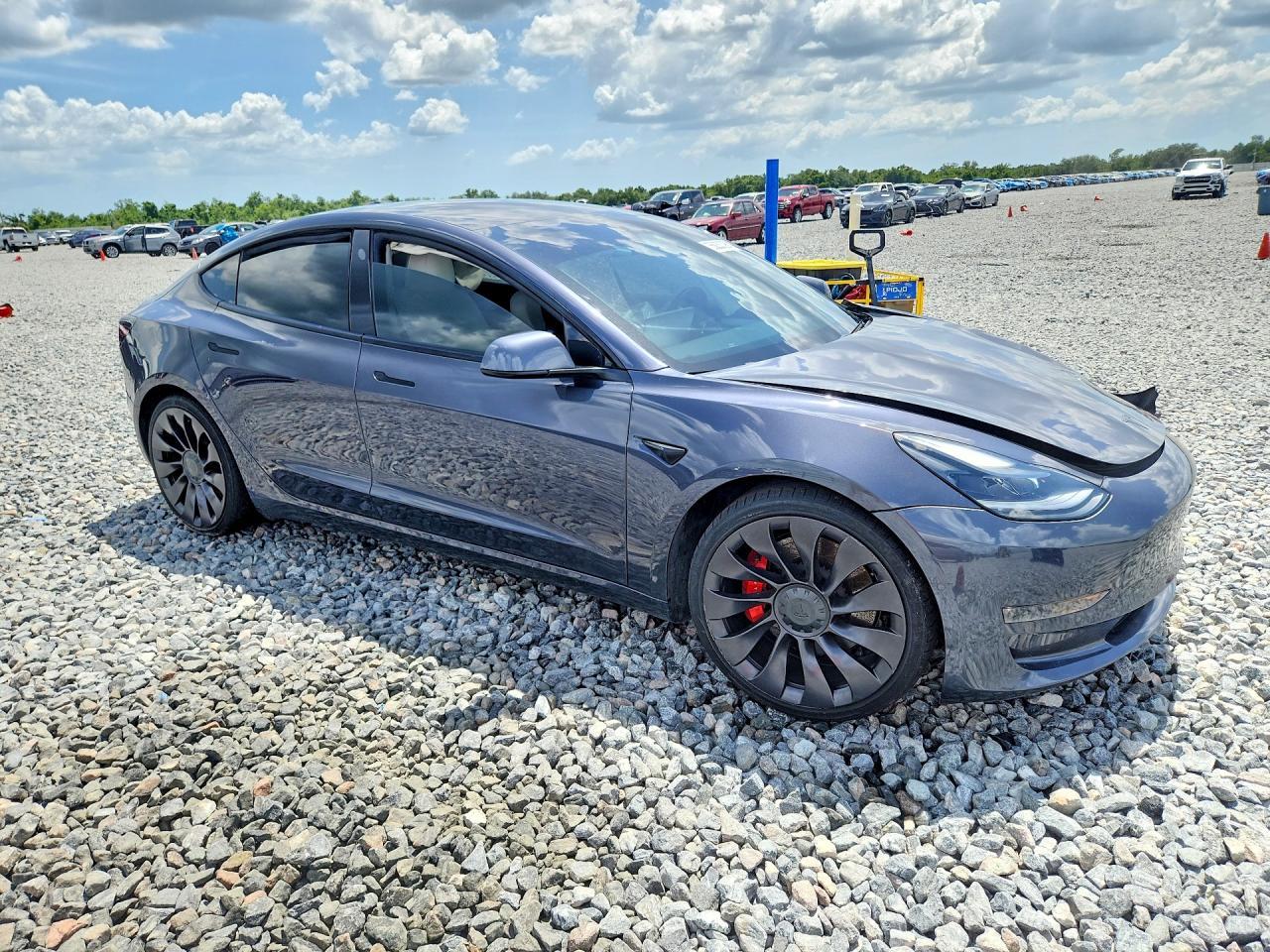 2021 Tesla Model 3 - Фото 4