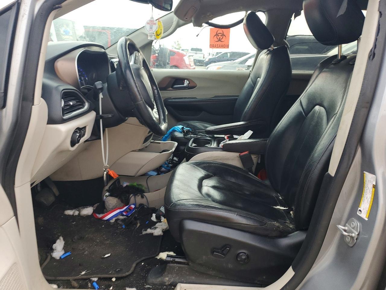 2019 Chrysler Pacifica Touring L - Image 7