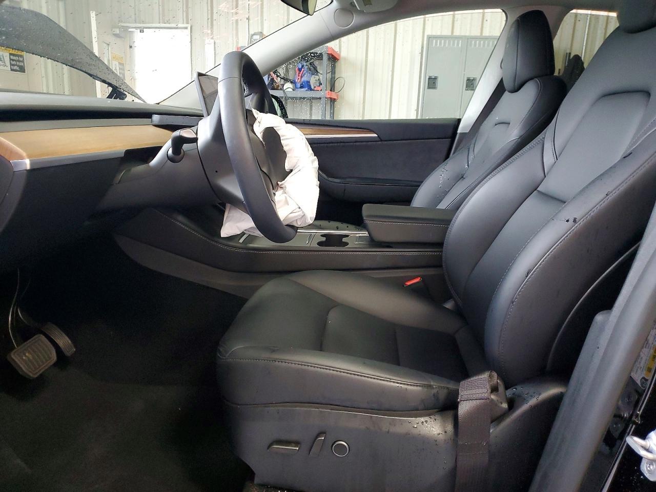 2024 Tesla Model Y - Фото 7
