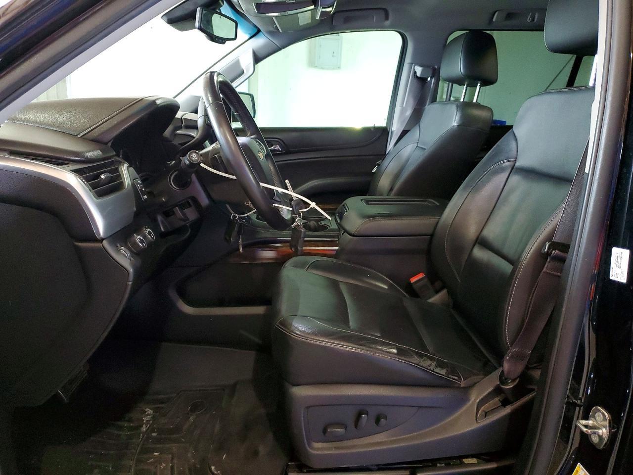 2017 Chevrolet Suburban - Фото 7