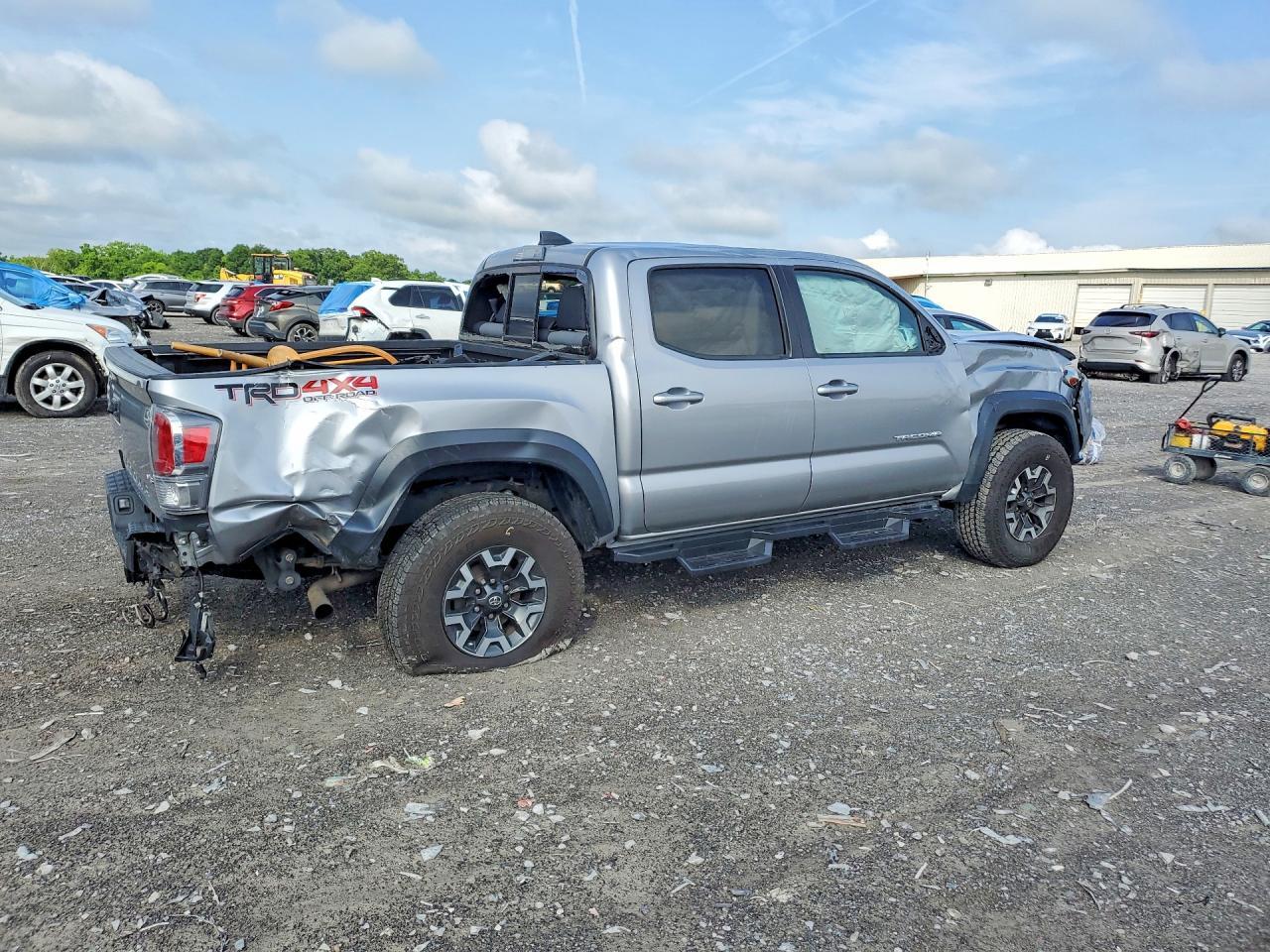 2021 Toyota Tacoma Trd Off-Road - Фото 3