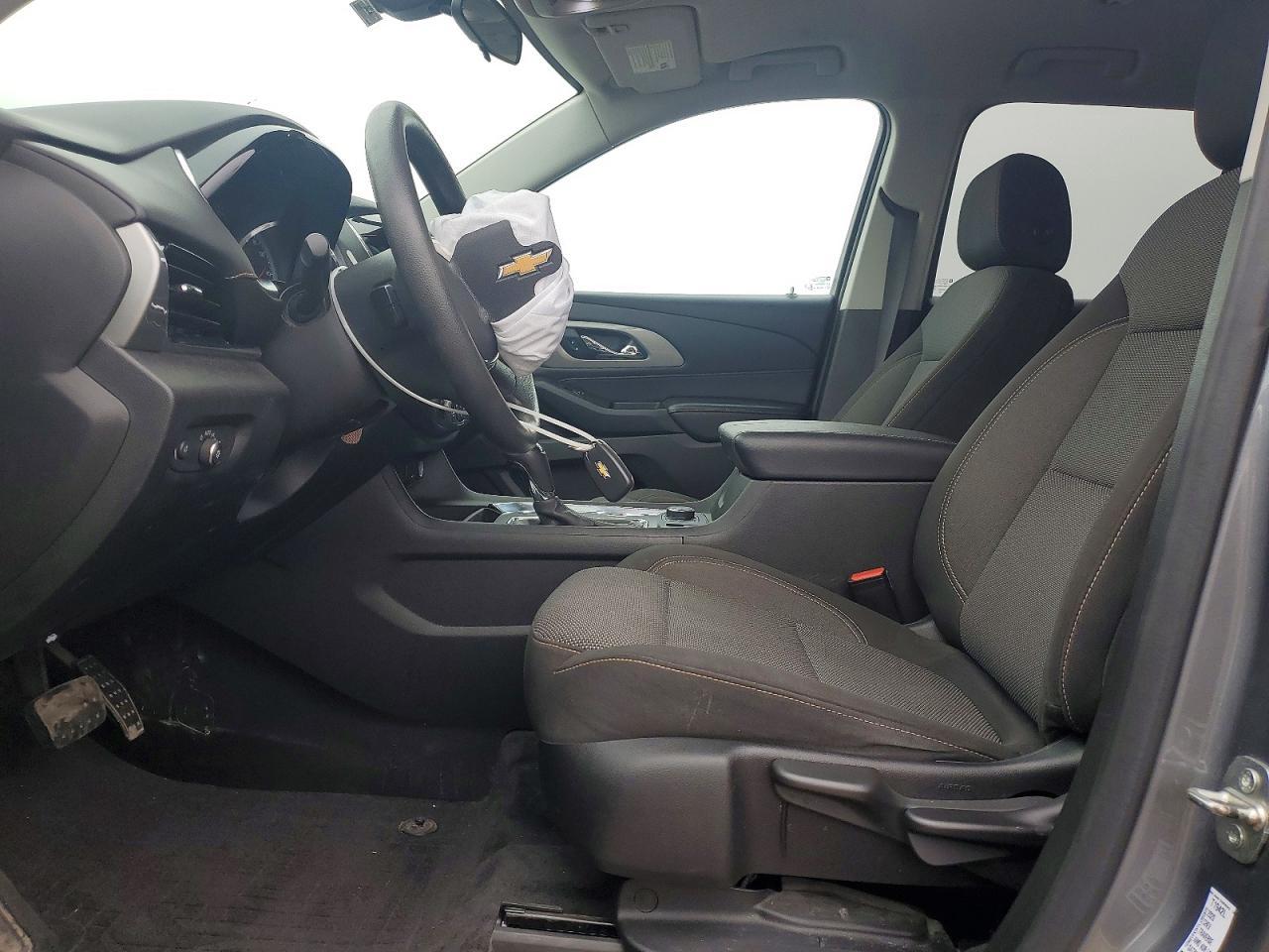 2020 Chevrolet Traverse Ls - Image 7