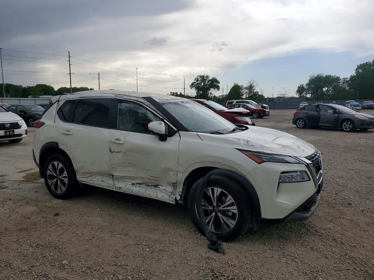 2022 Nissan Rogue Sv - Фото 4