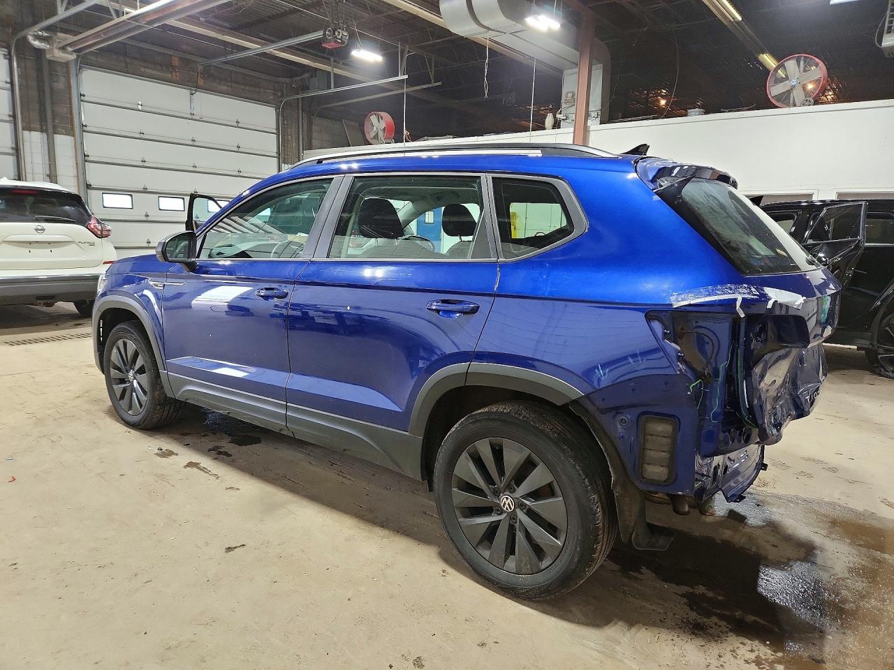 2022 Volkswagen Taos S - Фото 2
