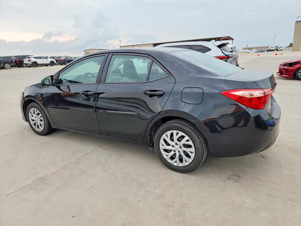 2018 Toyota Corolla Le - Image 2