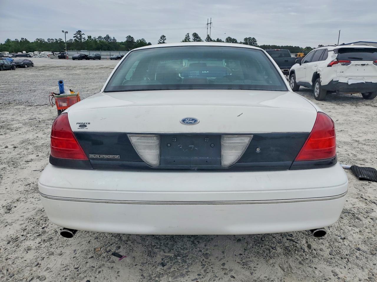 2003 Ford Crown Victoria Police Interceptor - Фото 6