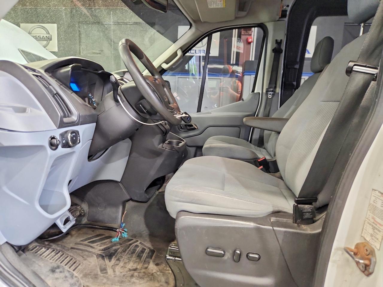 2015 Ford Transit T-250 - Фото 7