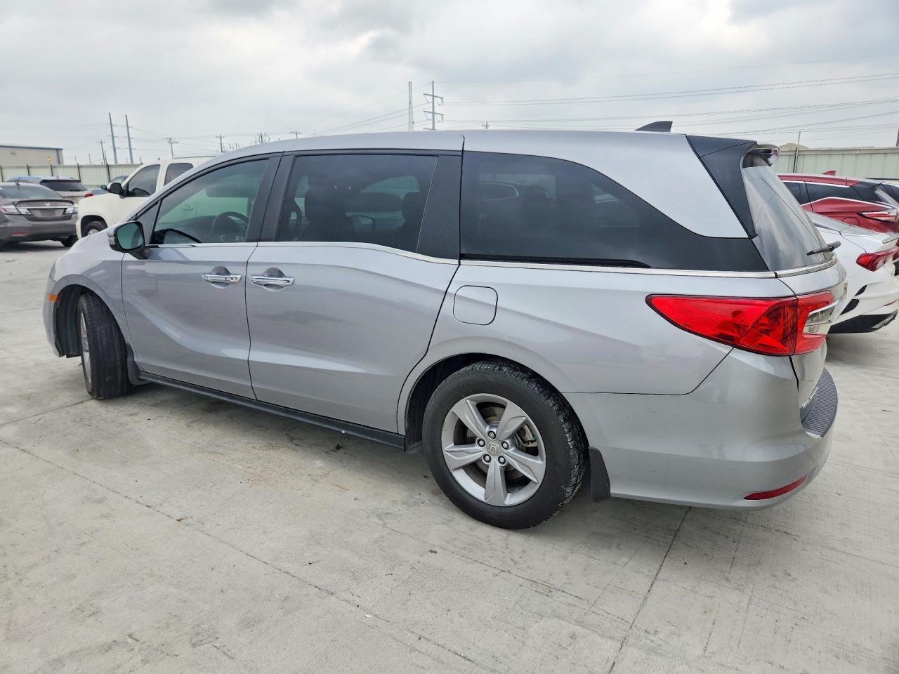 2019 Honda Odessey - Фото 2