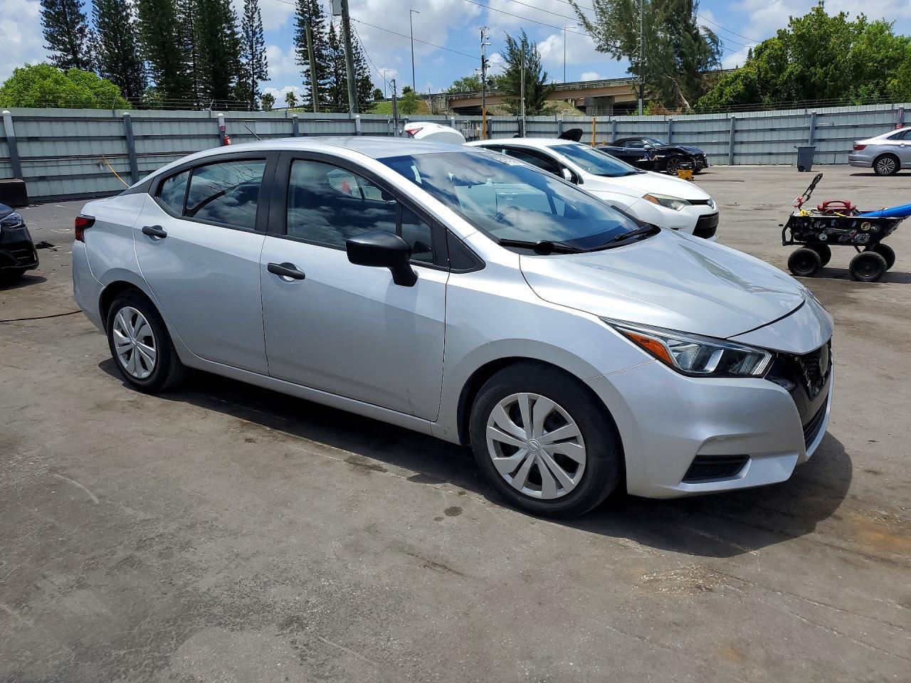 2020 Nissan Versa S - Image 4