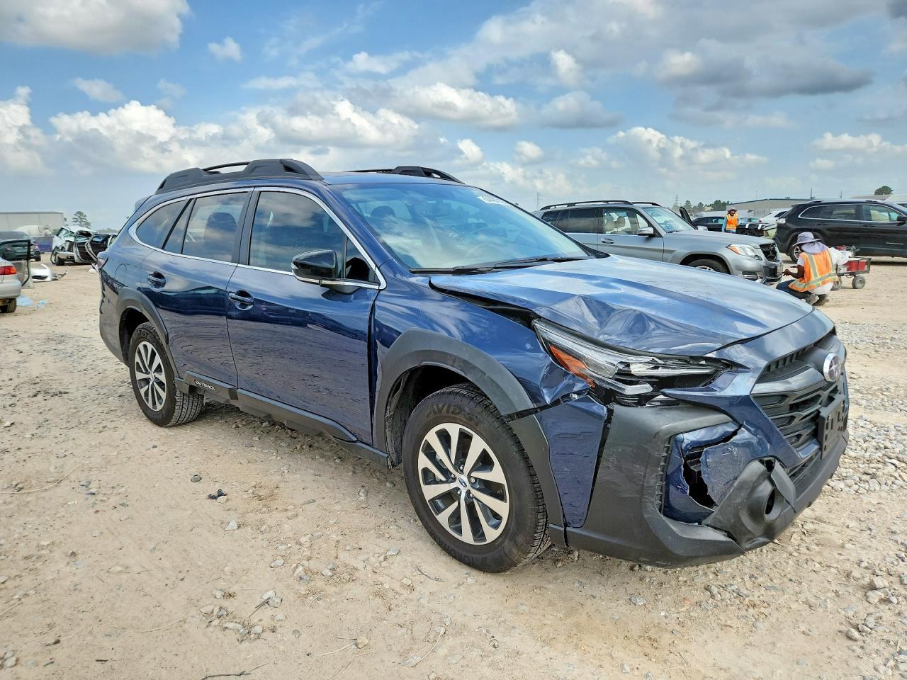 2025 Subaru Outback Premium - Image 5