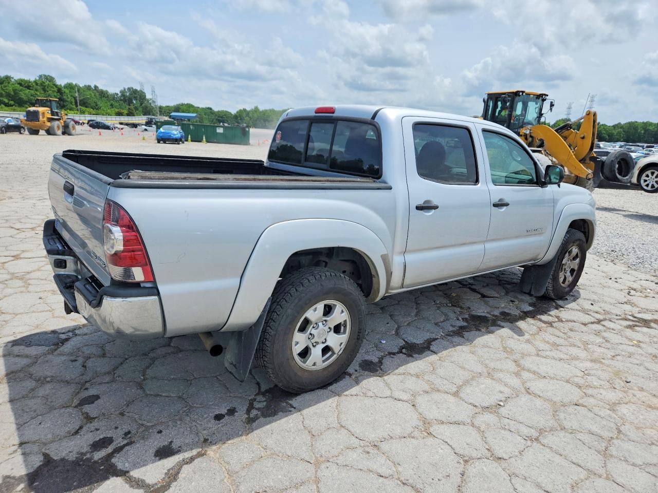 2011 Toyota Tacoma Double Cab - Image 3