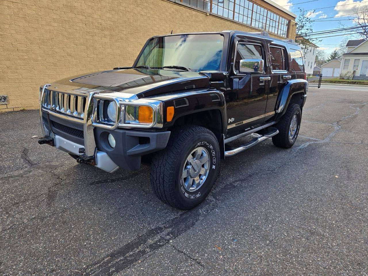 2009 Hummer H3 Alpha - Image 2