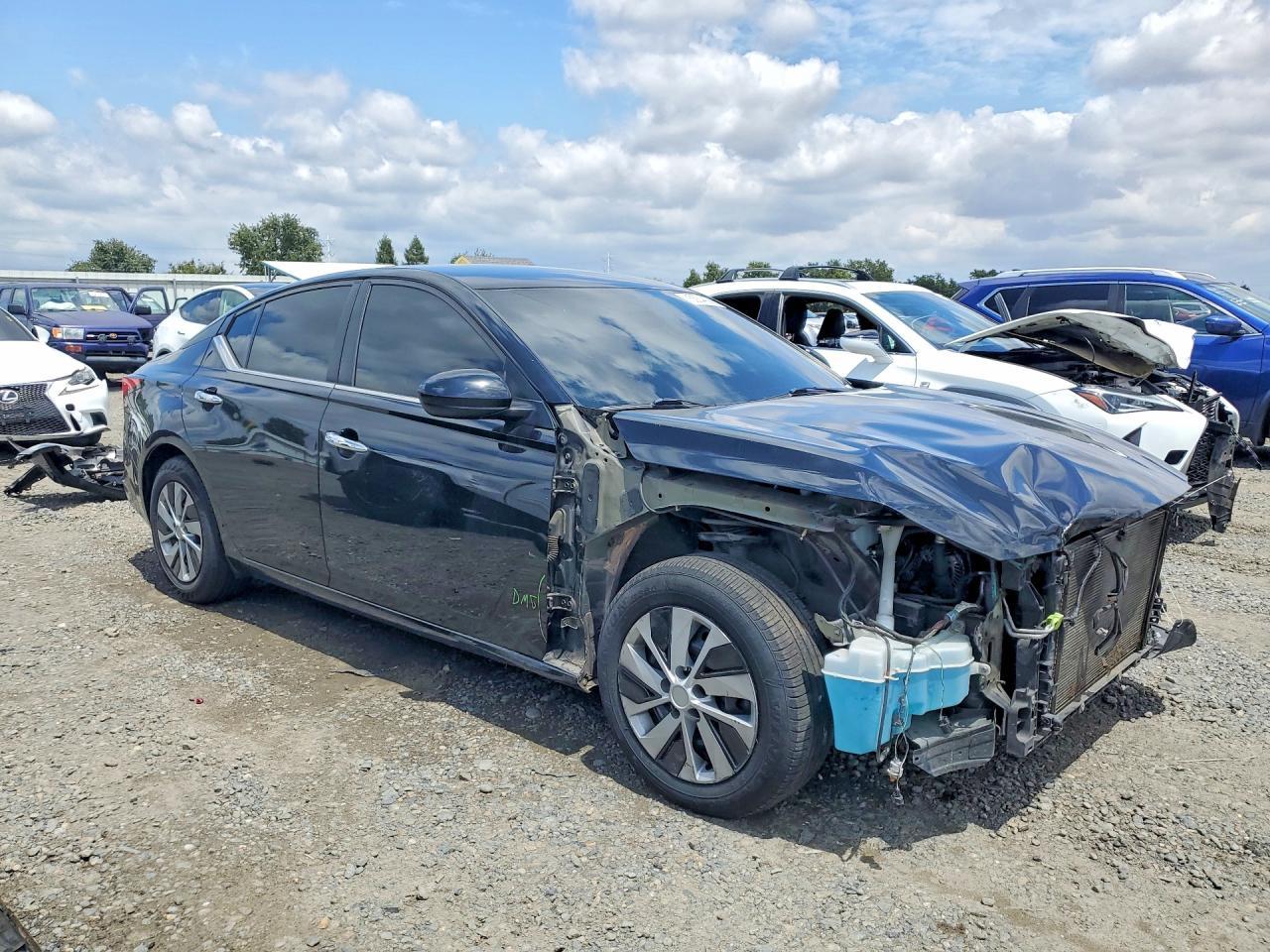 2020 Nissan Altima S - Фото 4