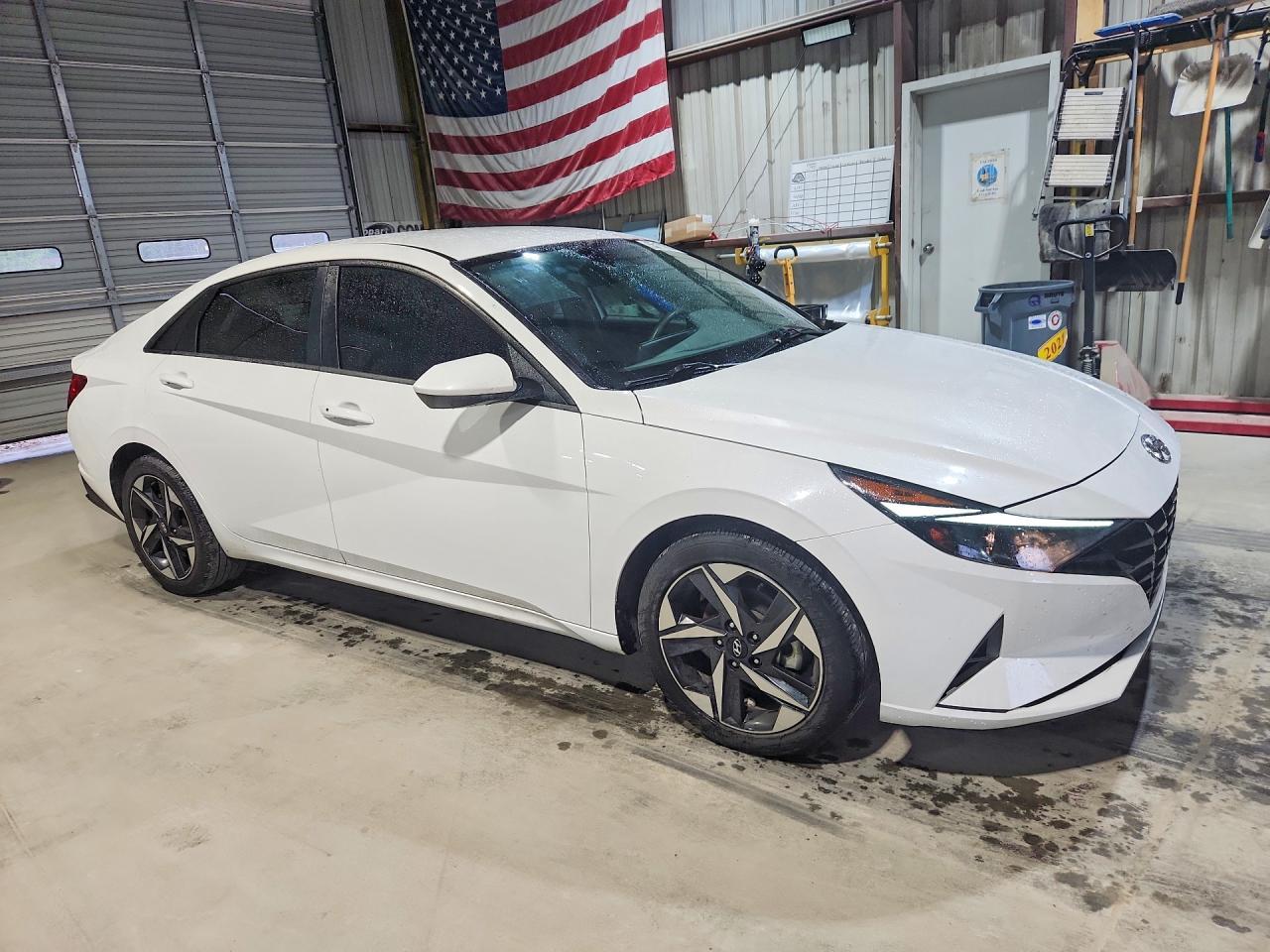 2023 Hyundai Elantra Sel - Image 4