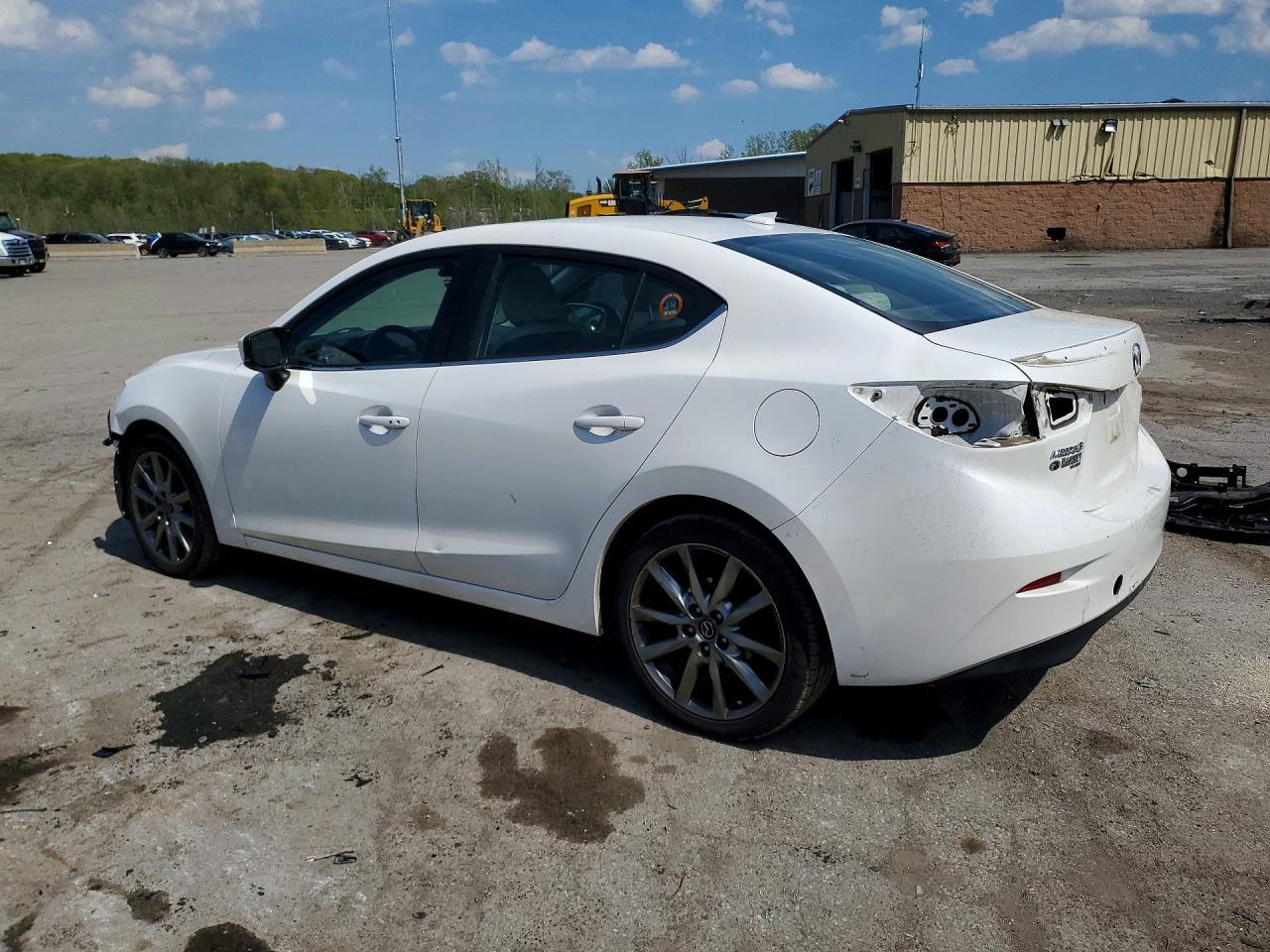 2018 Mazda 3 Grand Touring - Image 2