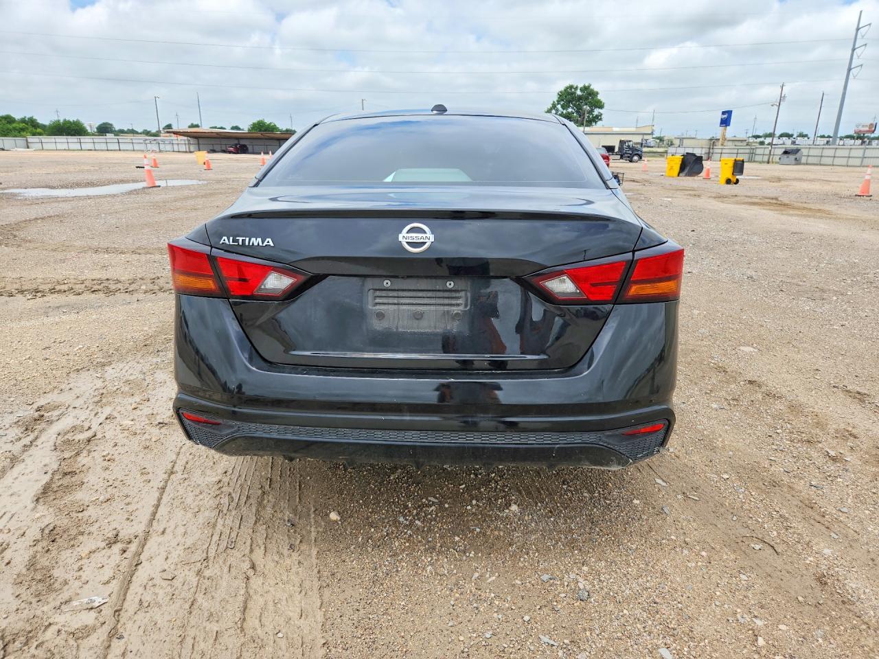 2020 Nissan Altima S - Image 6