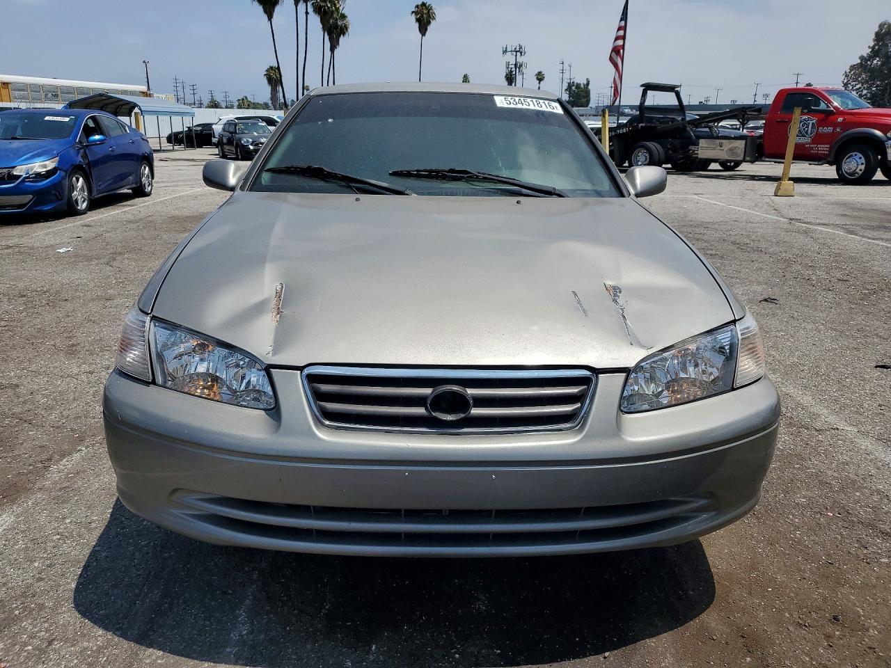 2001 Toyota Camry Ce - Фото 5