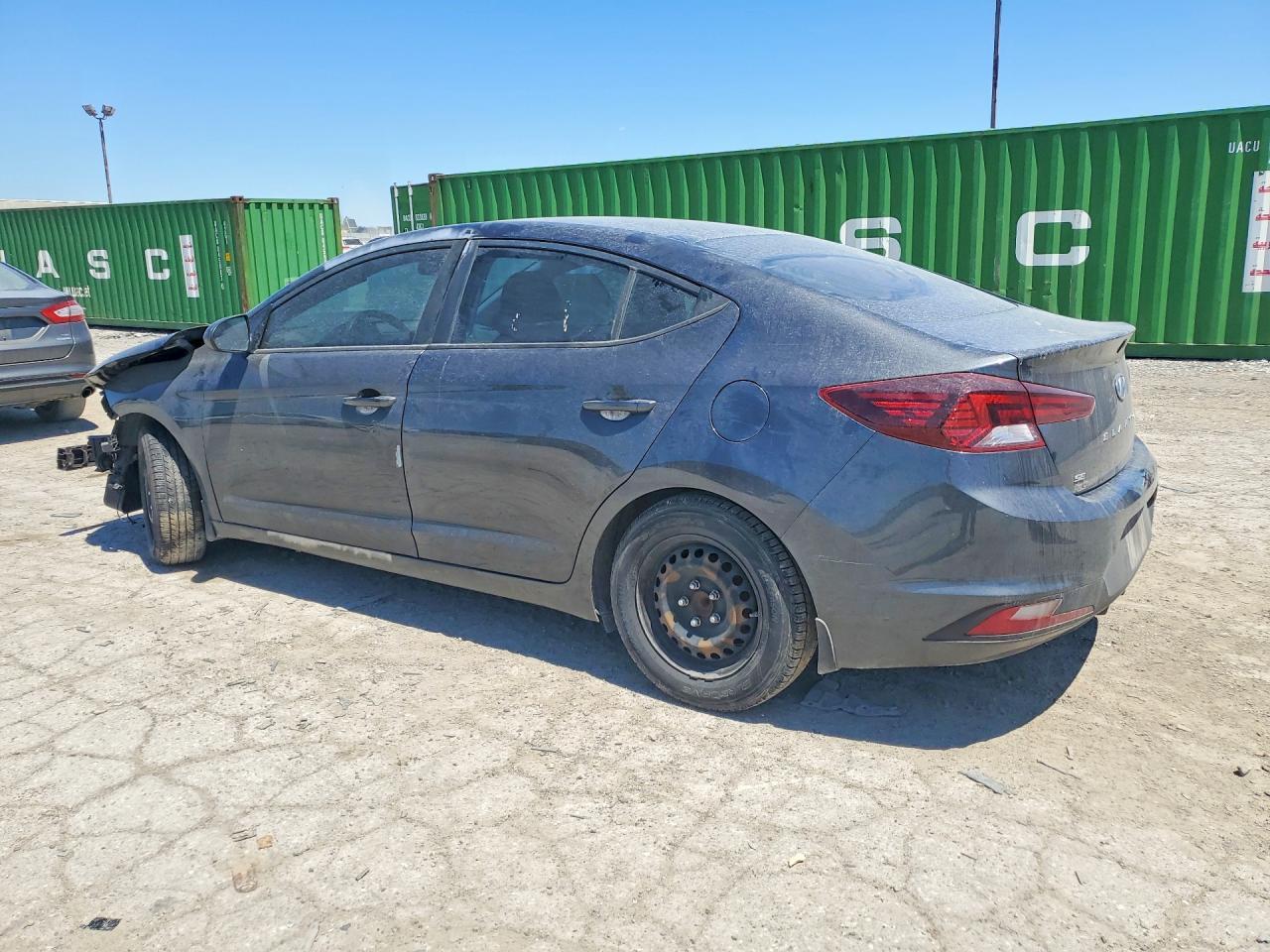 2020 Hyundai Elantra Se - Image 2