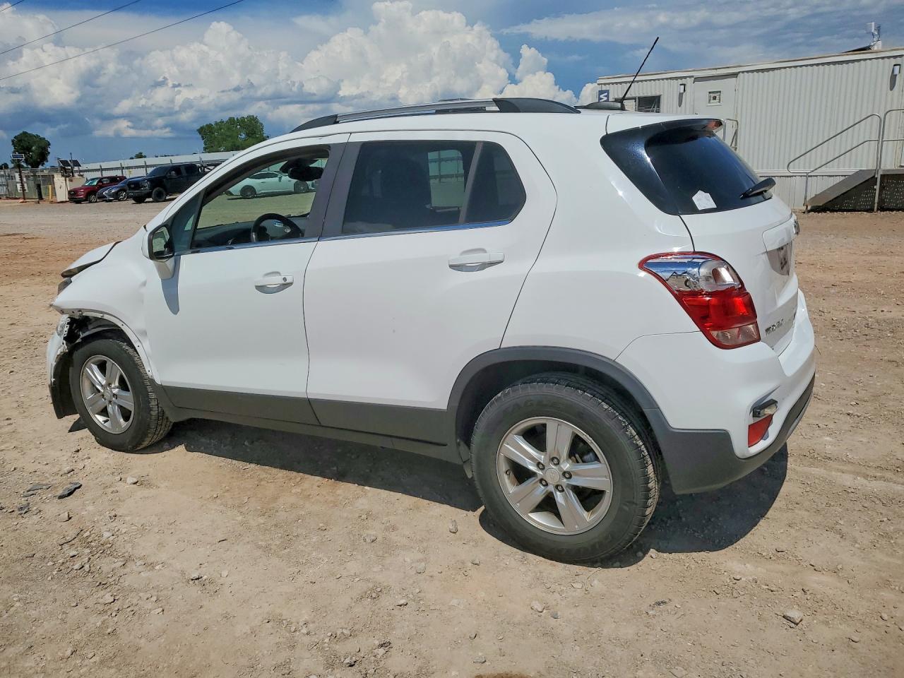 2020 Chevrolet Trax 1Lt - Фото 2