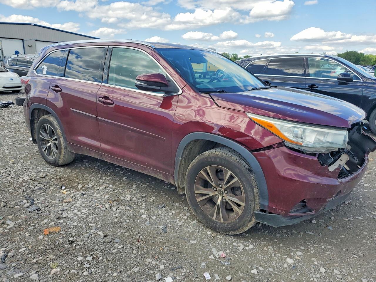 2016 Toyota Highlander Xle - Фото 4