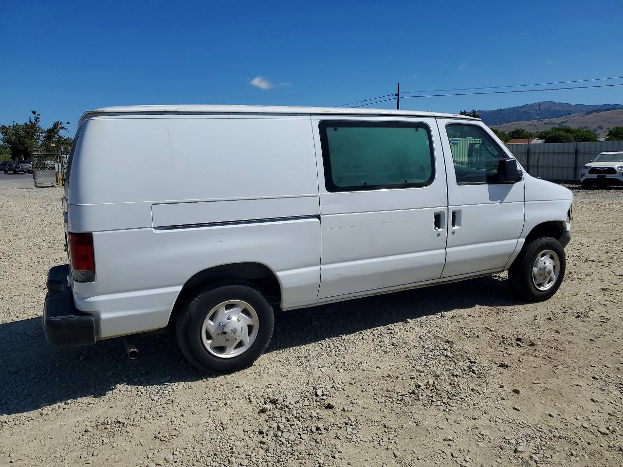 2007 Ford Econoline E150 Van - Фото 3