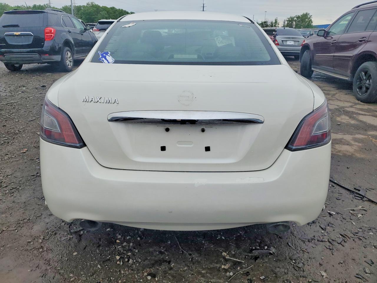 2013 Nissan Maxima S - Image 6