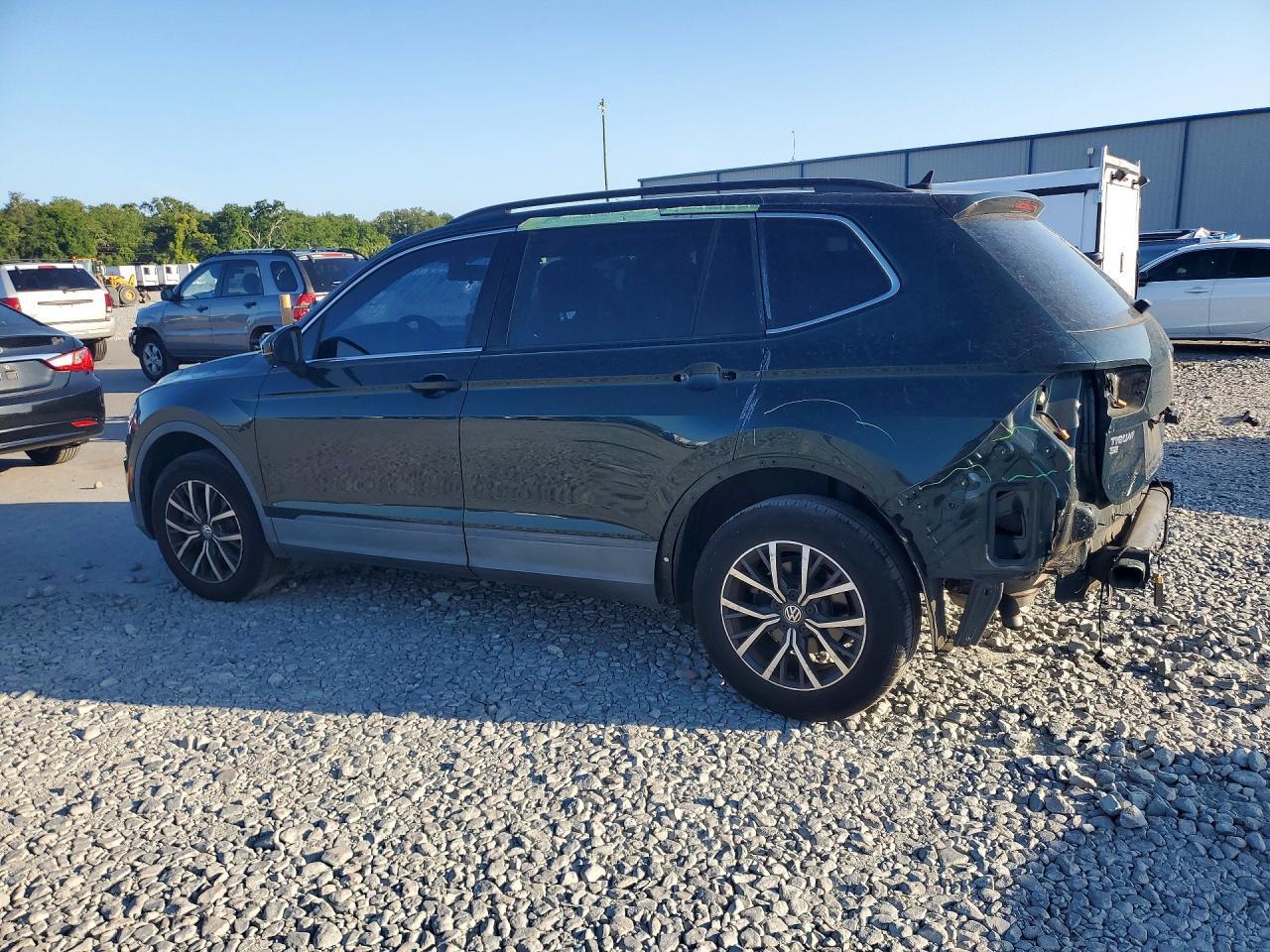 2019 Volkswagen Tiguan Se - Фото 2