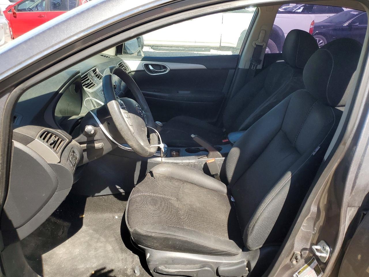 2015 Nissan Sentra S - Image 7