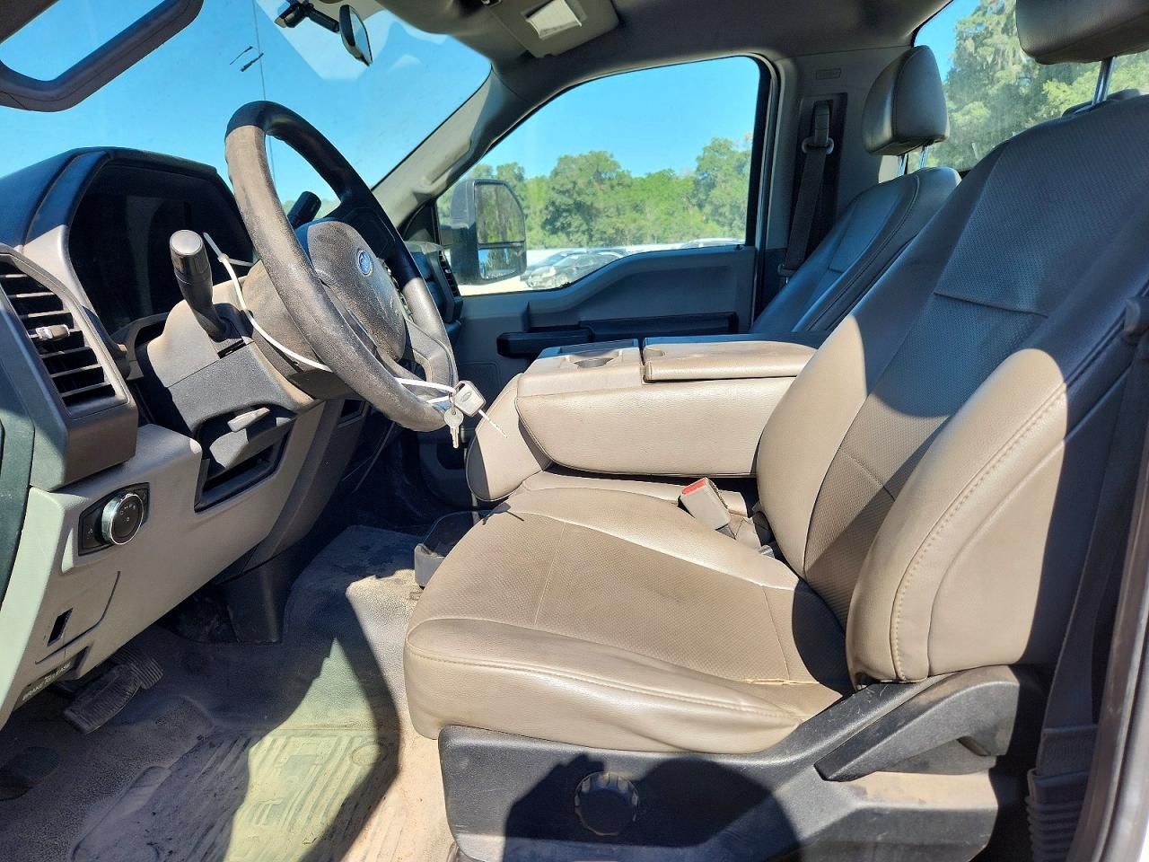 2017 Ford F250 Super Duty - Image 7