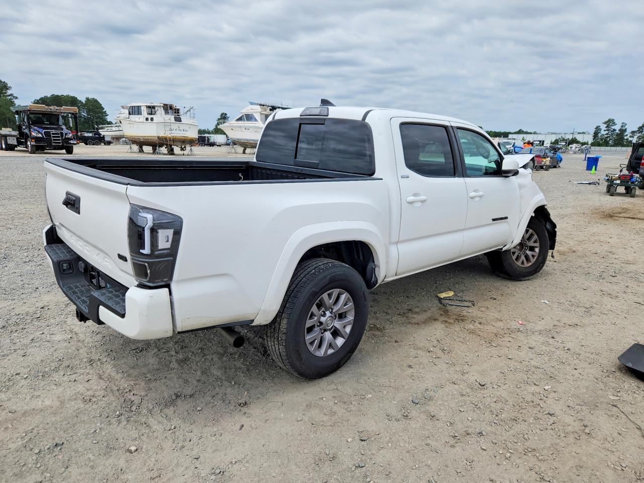 2019 Toyota Tacoma Sr5 V6 - Image 3