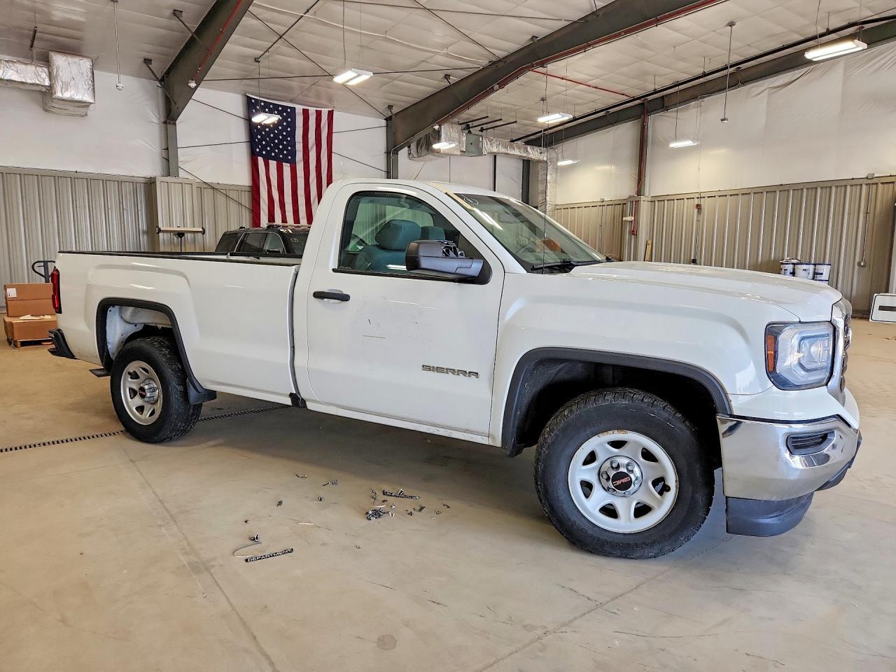 2016 GMC Sierra - Image 4