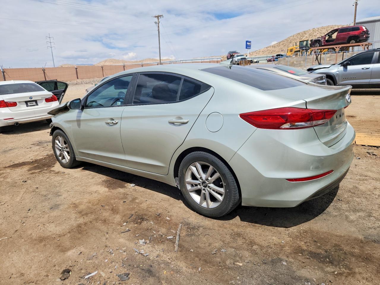 2017 Hyundai Elantra Se - Фото 2