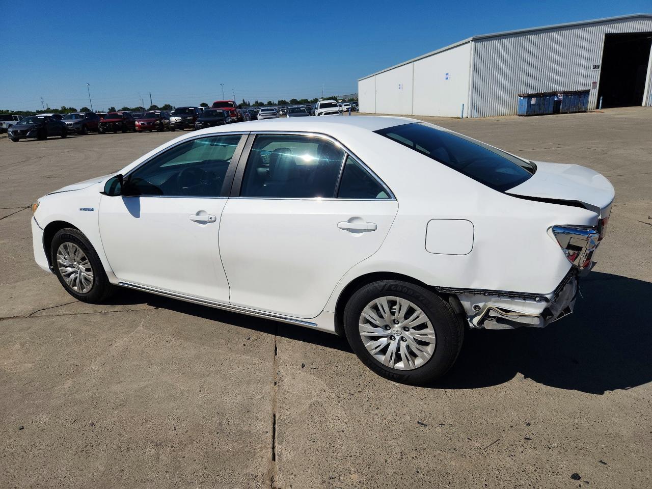 2013 Toyota Camry Hybrid Le - Фото 2