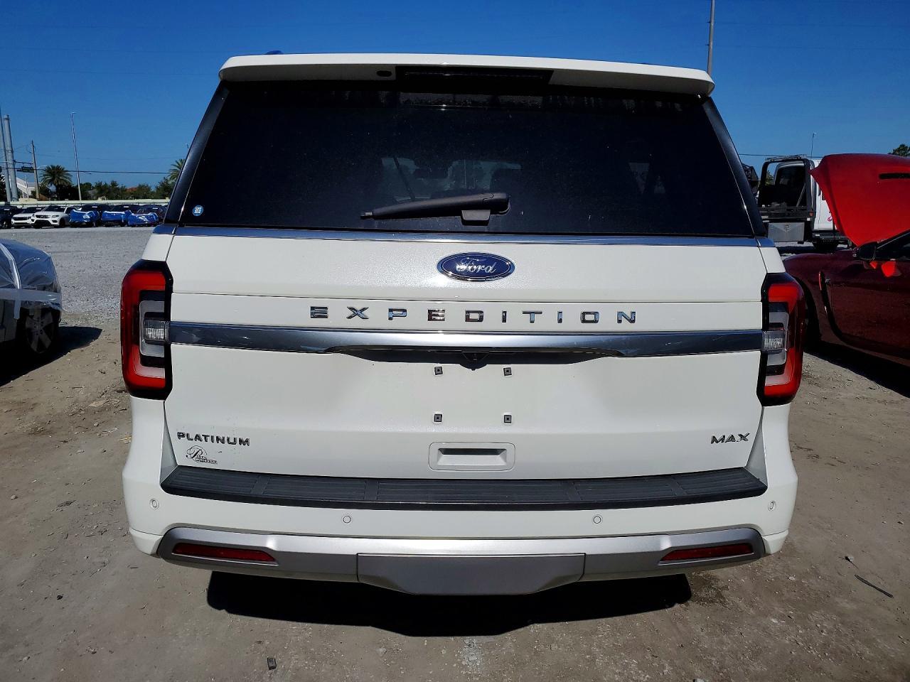 2023 Ford Expedition Max Platinum - Image 6