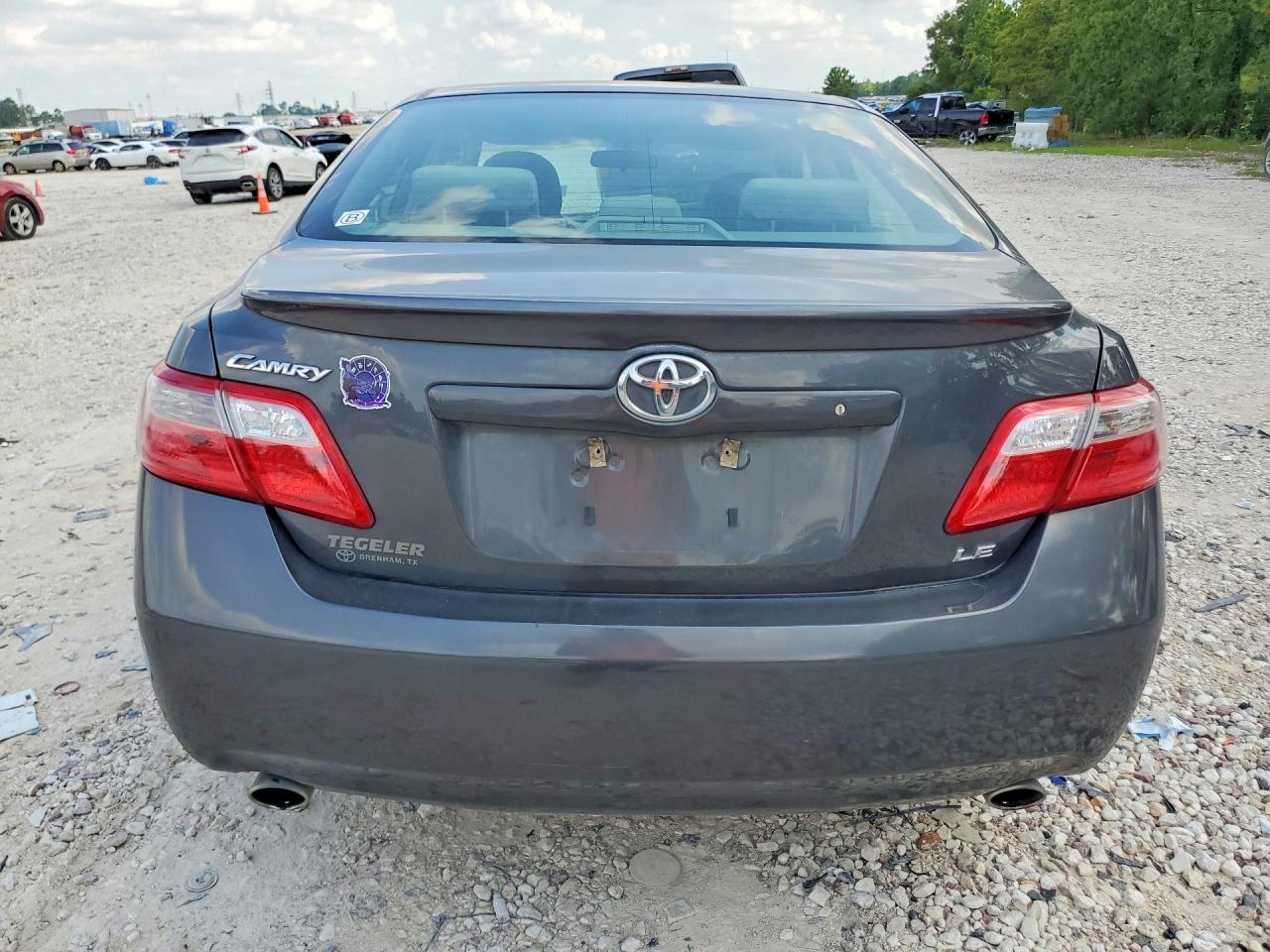 2007 Toyota Camry Le V6 - Image 6